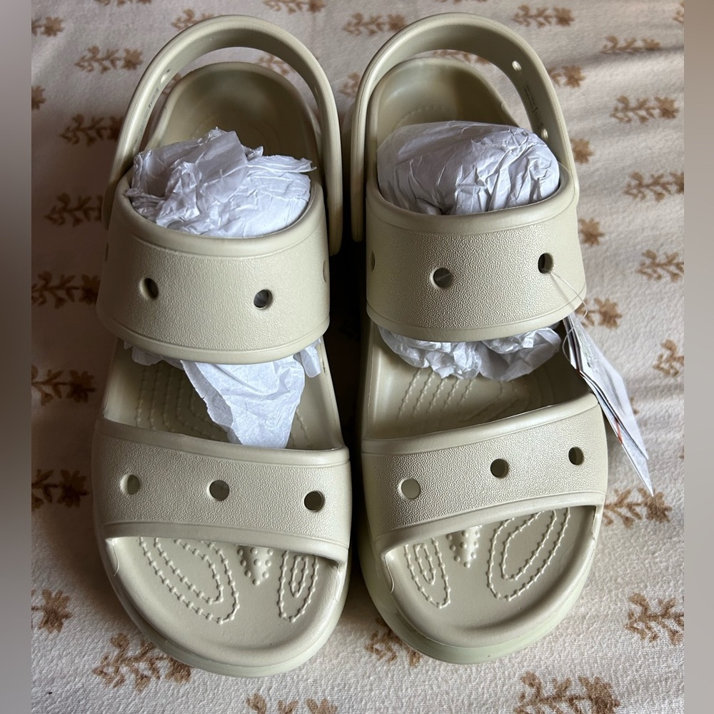 NWT CROCS MEGA CRUSH SANDALS
